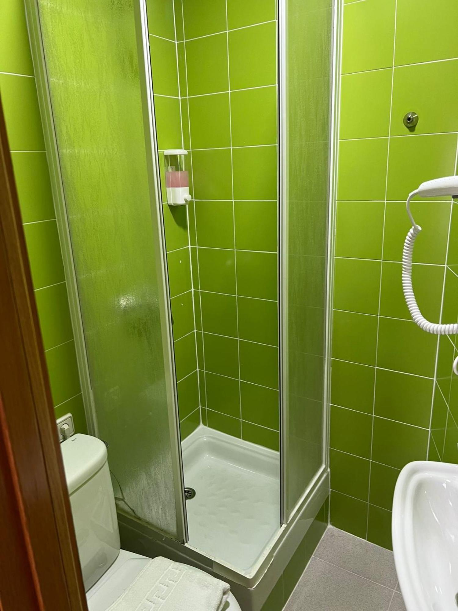 Hostal Flat55Мадрид Экстерьер фото