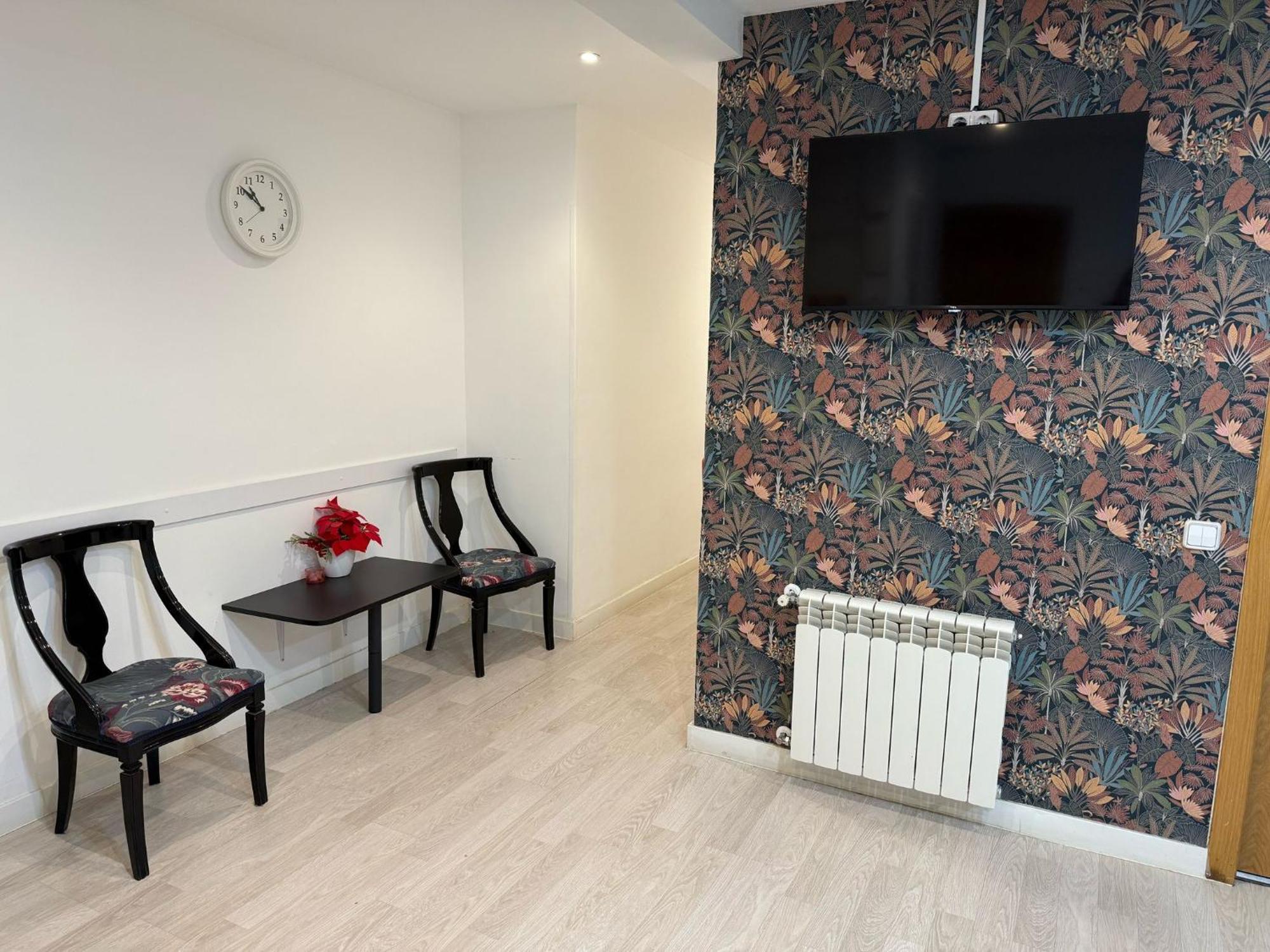Hostal Flat55Мадрид Экстерьер фото