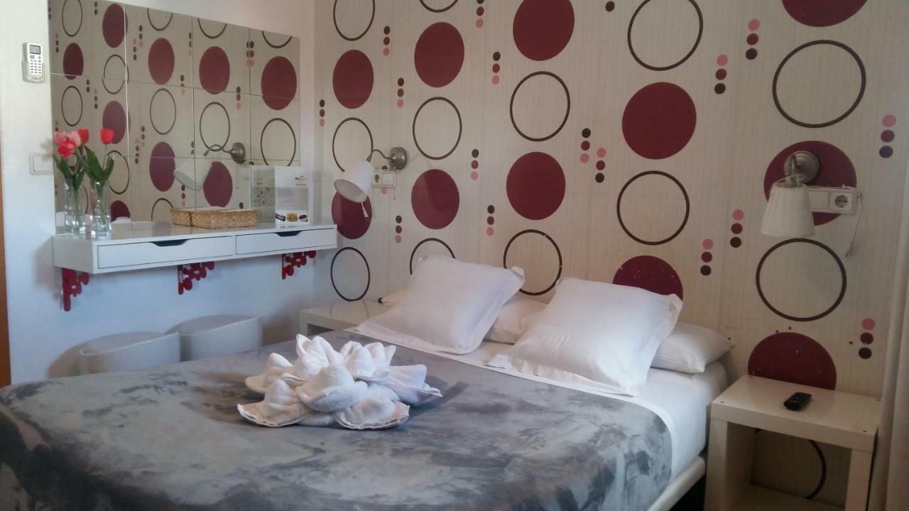 Hostal Flat55Мадрид Экстерьер фото